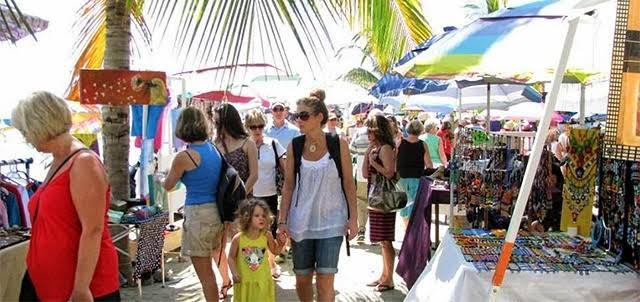 Sunday market stalls in La Cruz de Huanacaxtle